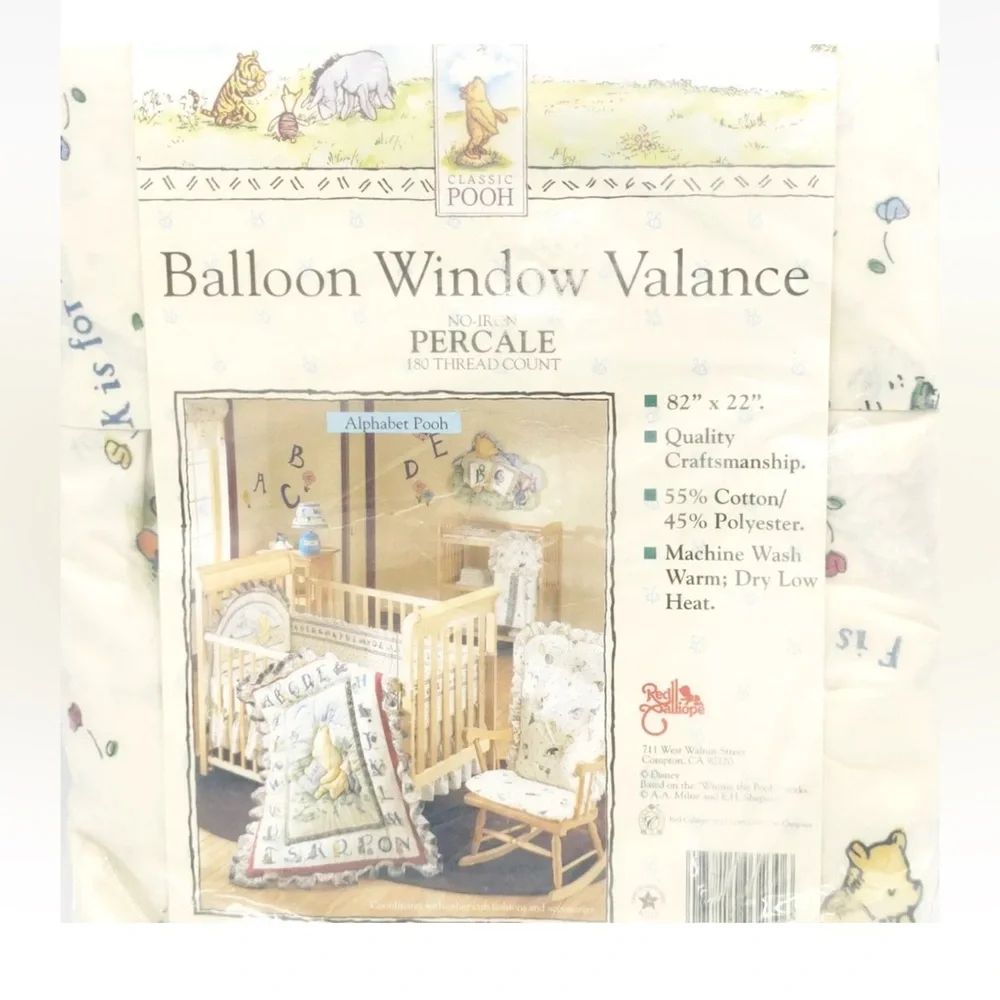 Disney Classic Winnie the Pooh Honey Pots 2/ Balloon Window Valance